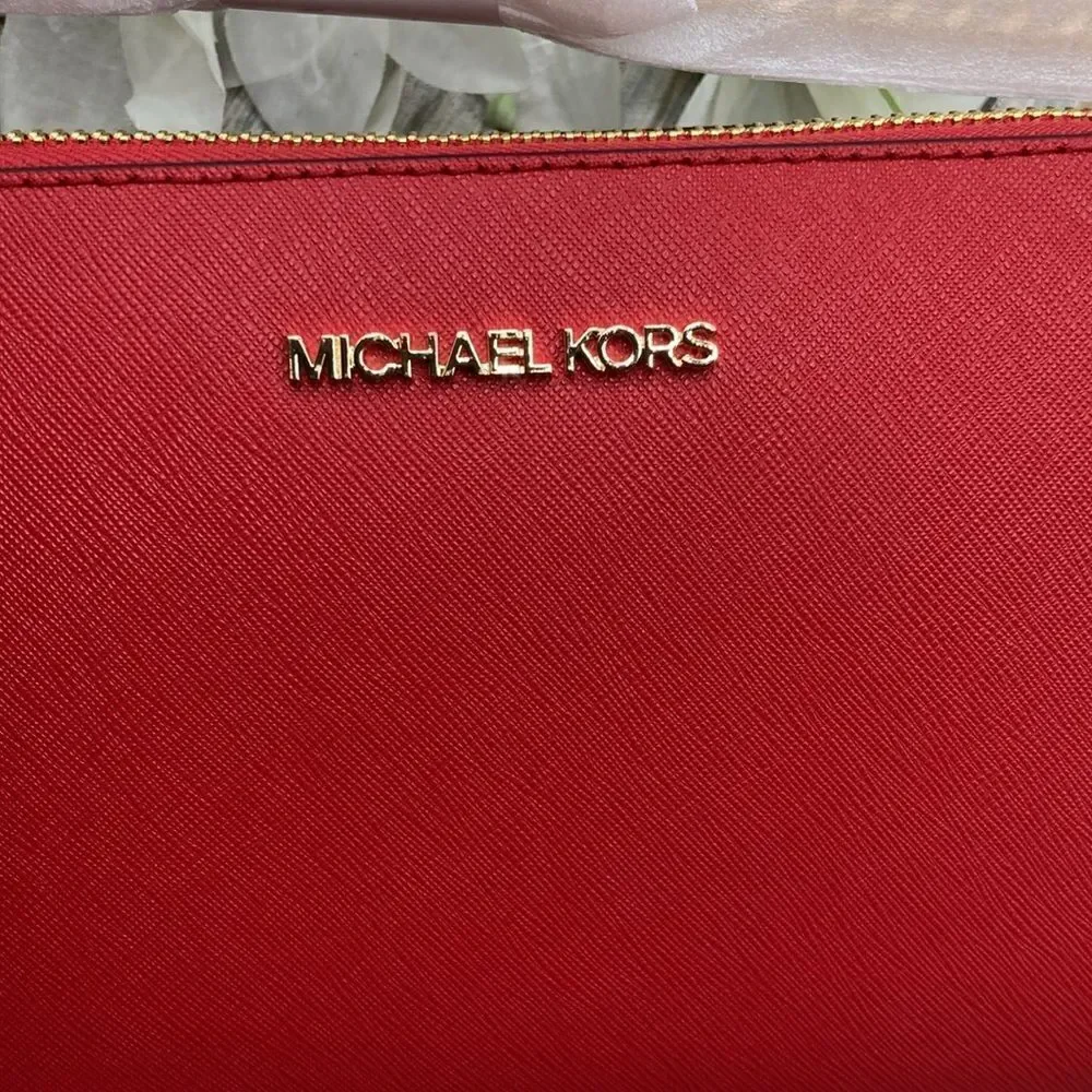 Michael Kors Jet Set Medium Saffiano Leather Crossbody Bag